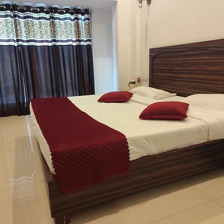 Central Hotel Khajurāho Esterno foto