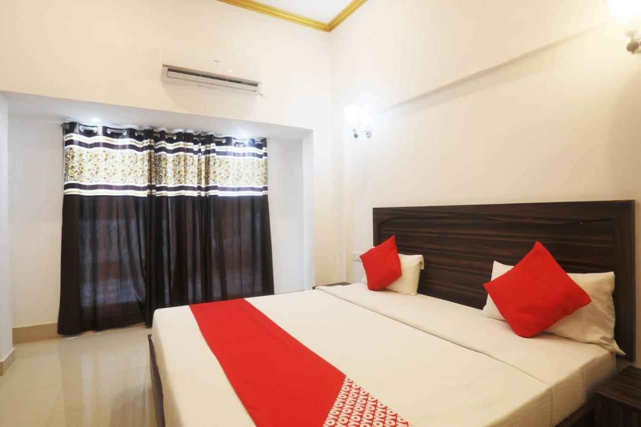 Central Hotel Khajurāho Esterno foto