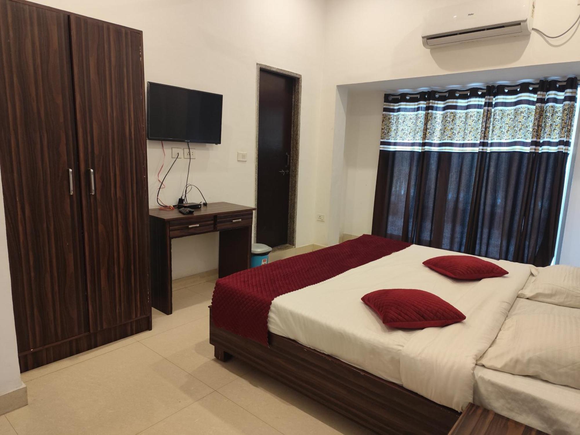 Central Hotel Khajurāho Esterno foto